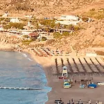 Taiyo Mykonos * سوبر بارادايس بيتش